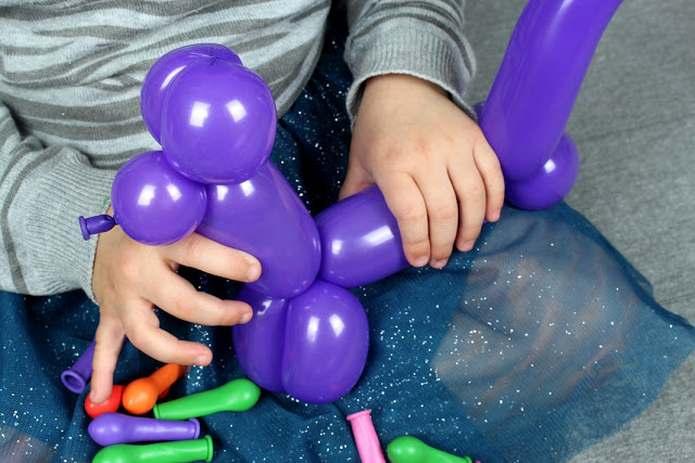 Skręcanie balonów – pies –  DIY
